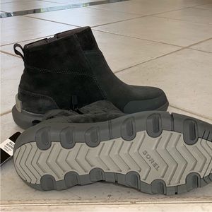 Sorel Women's Explorer II Bootie Waterproof Leather Winter Boots